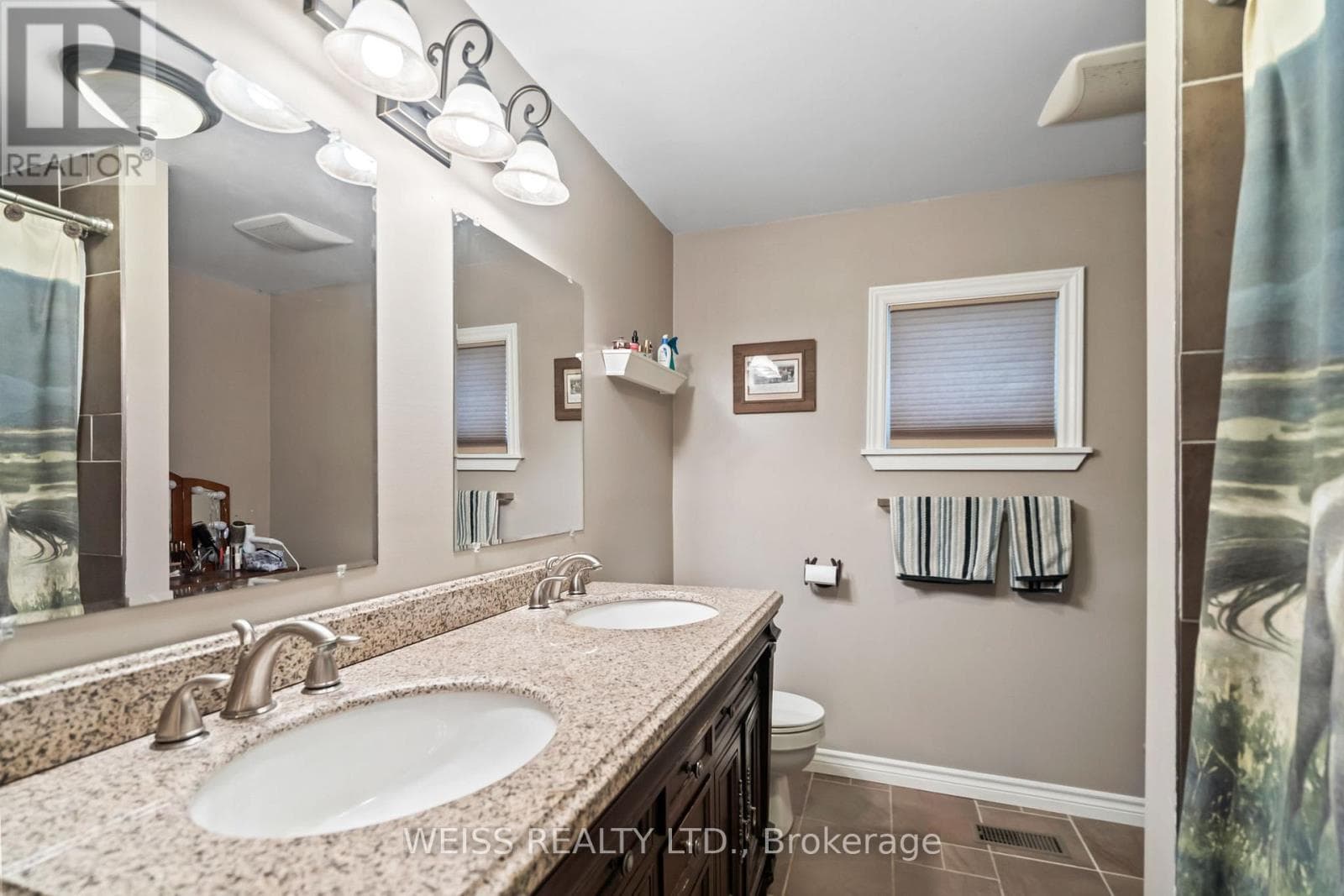 772 TOWNLINE ROAD W photo 11