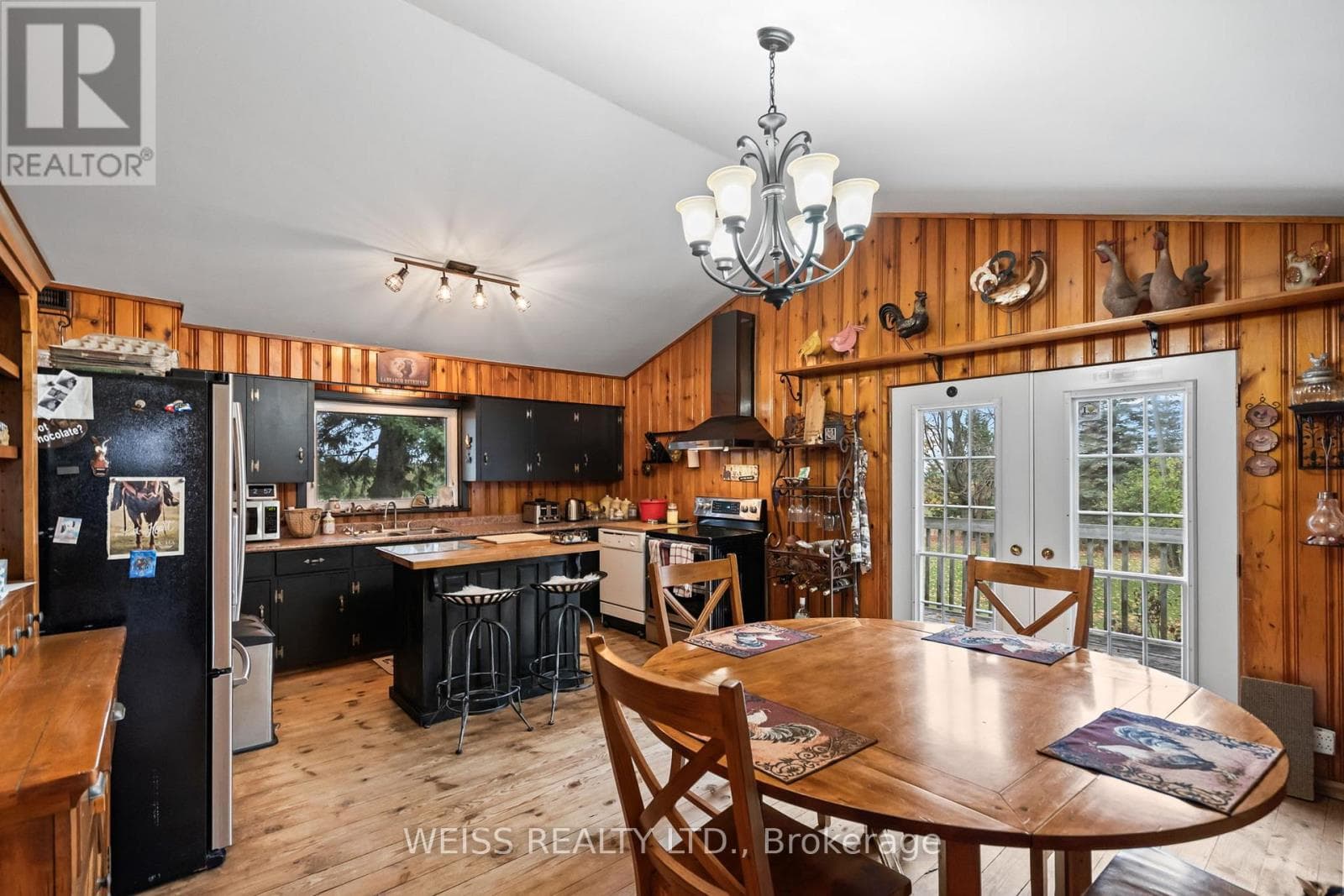 772 TOWNLINE ROAD W photo 5