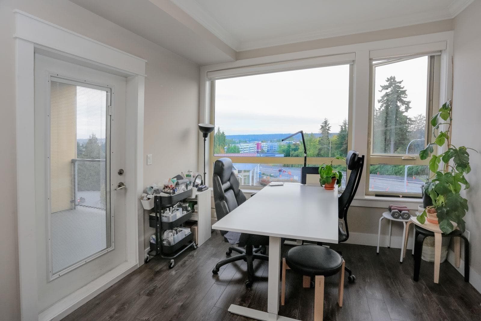415 19228 64 AVENUE photo 5