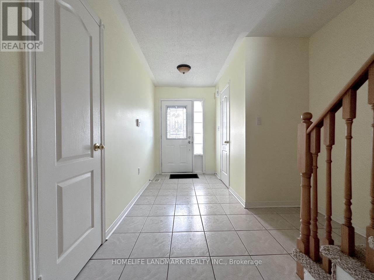 3 bed 3 bath single family at 24 CRITTENDEN DRIVE — $699,900