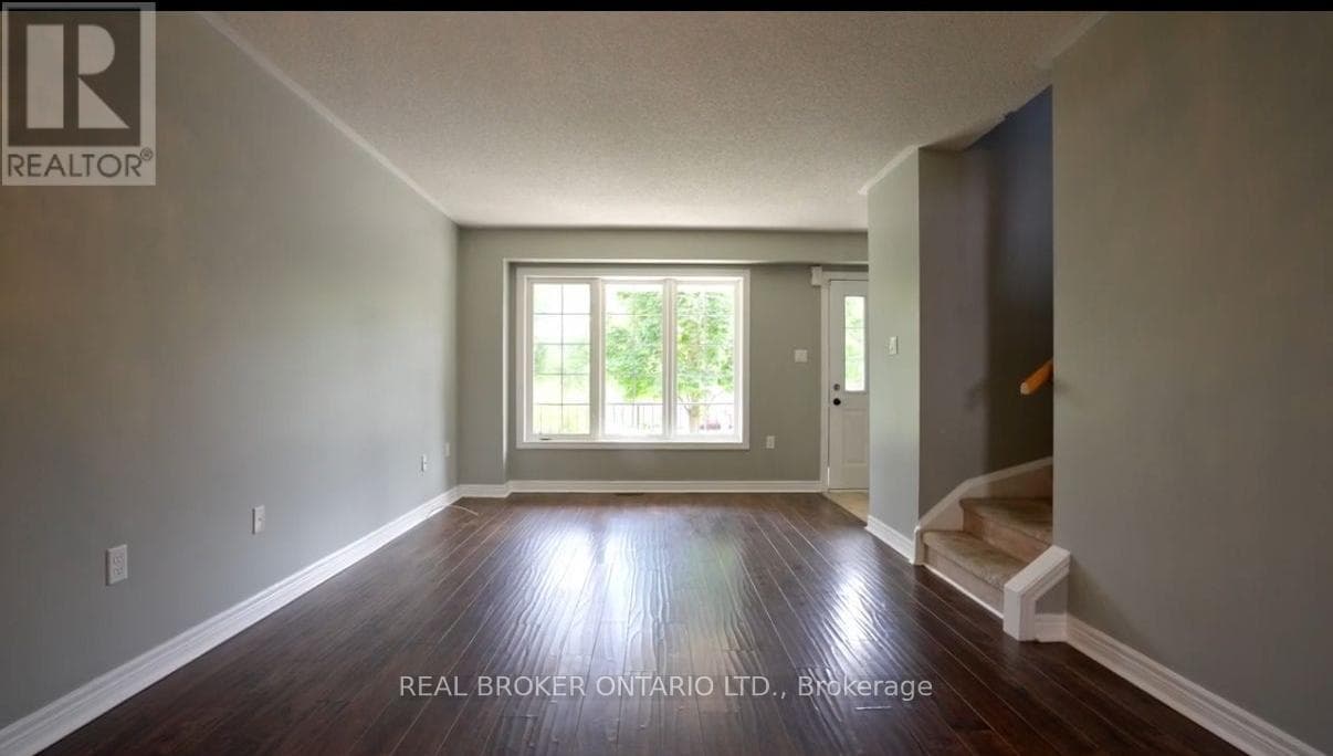 176 THRUSHWOOD DRIVE photo 2