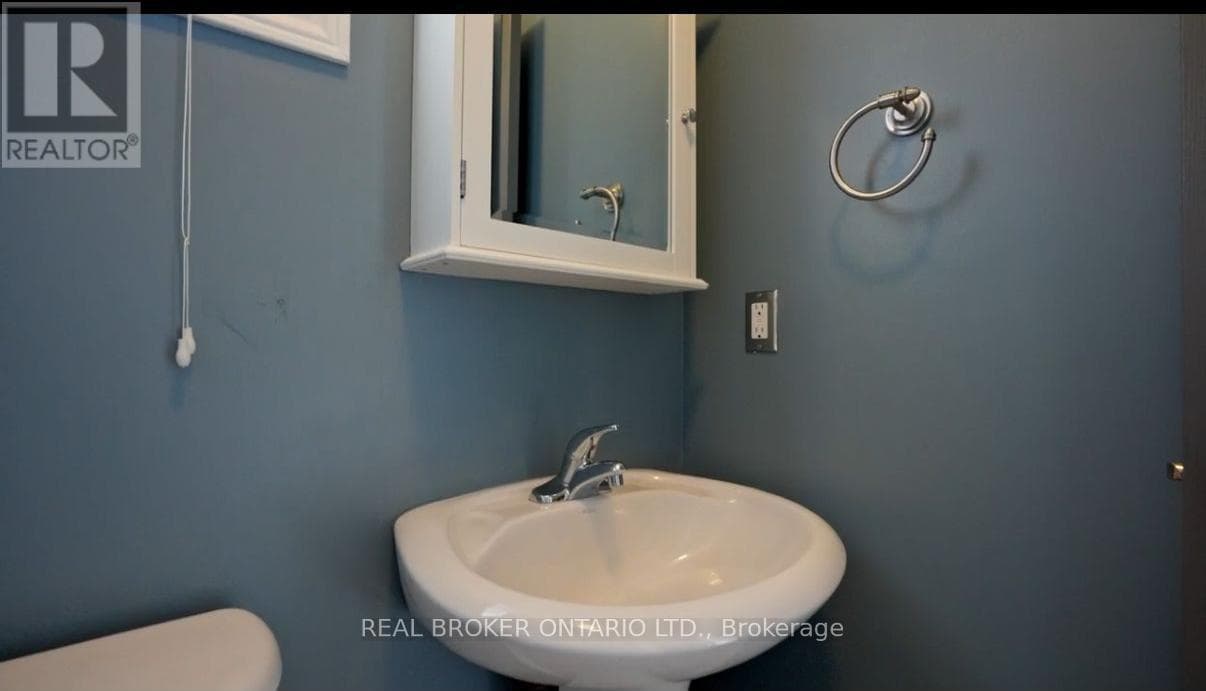 176 THRUSHWOOD DRIVE photo 5