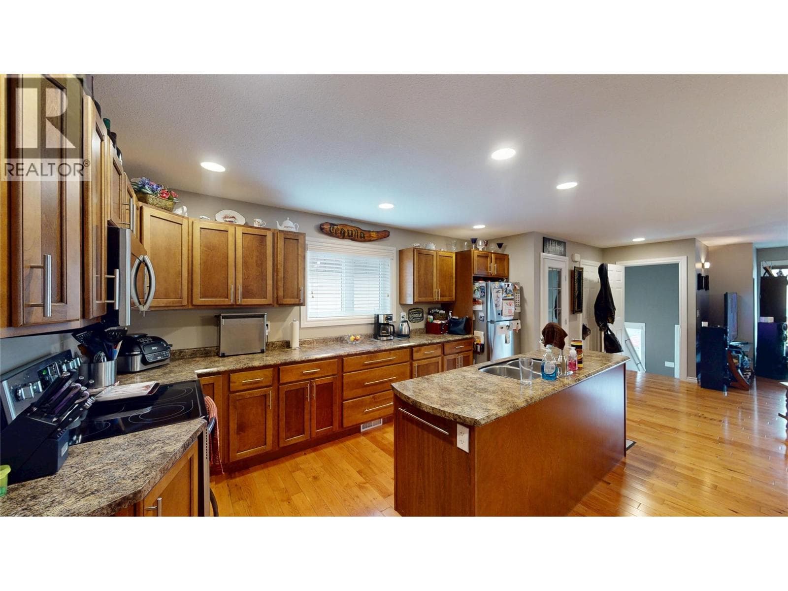 1861 Kelowna Crescent N Unit# A photo 4