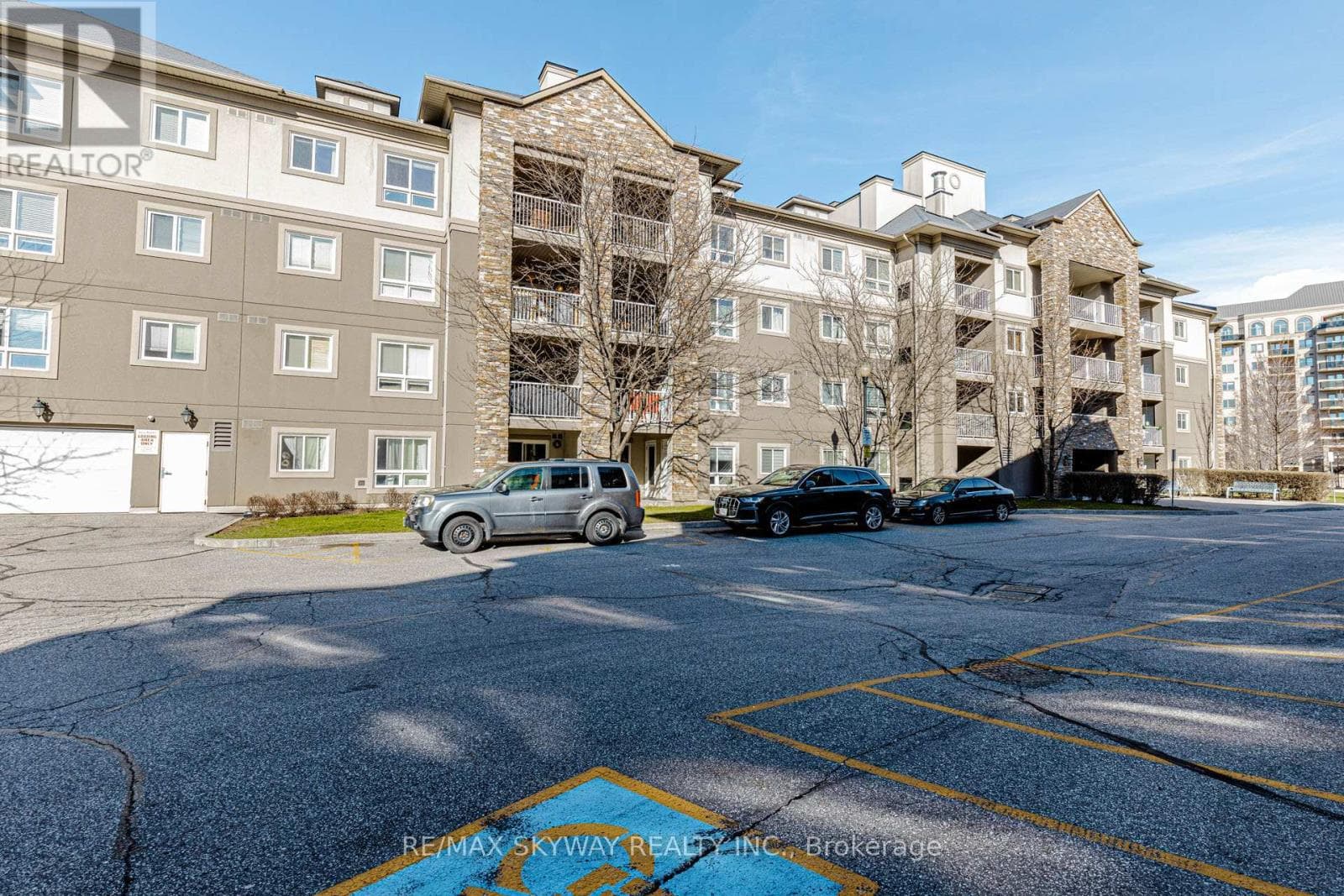 3 bed 2 bath single family at 1403 - 8 DAYSPRING CIRCLE — $567,500