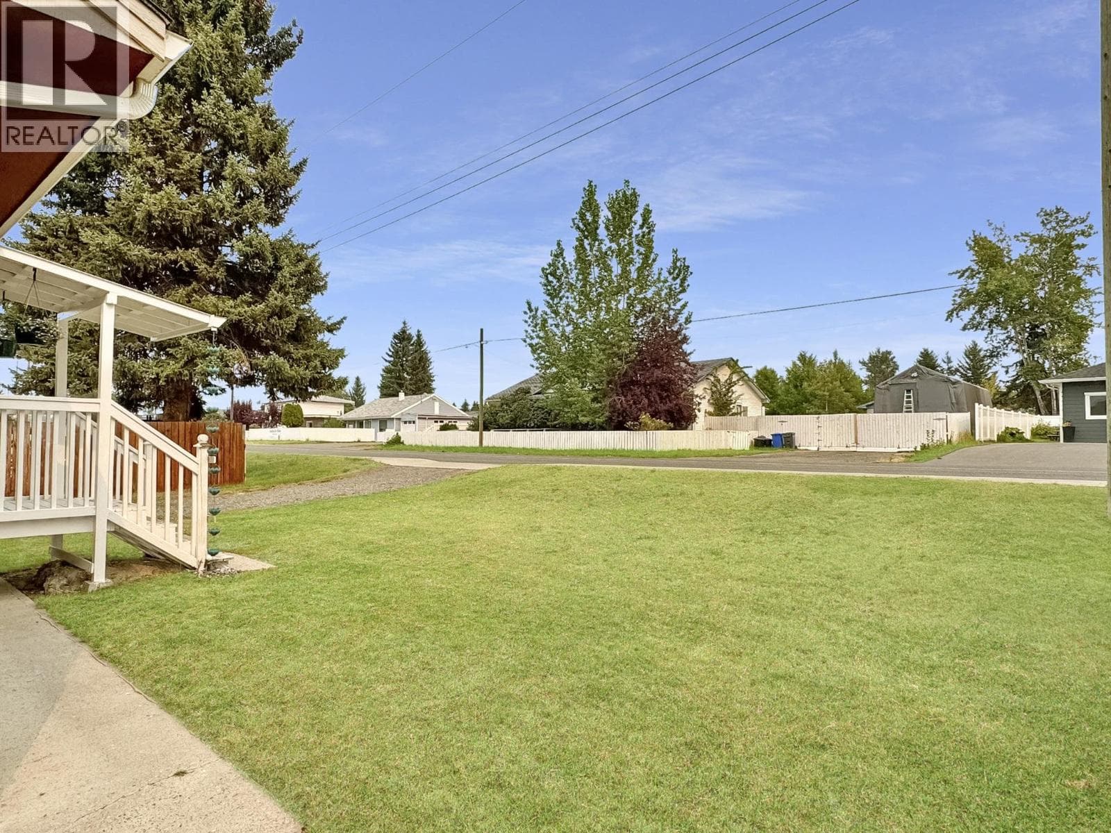 330 CEDAR AVENUE photo 2