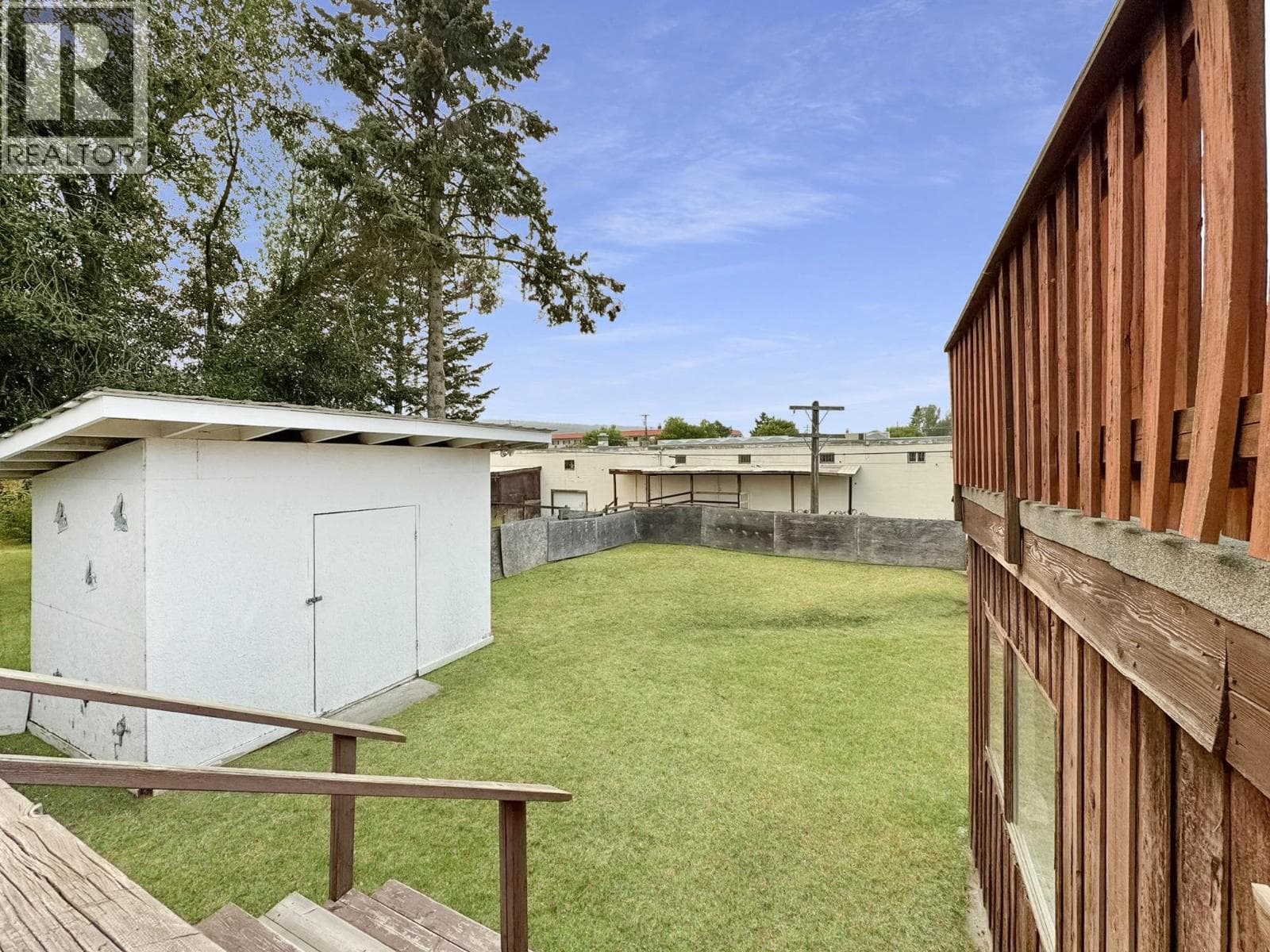 330 CEDAR AVENUE photo 4