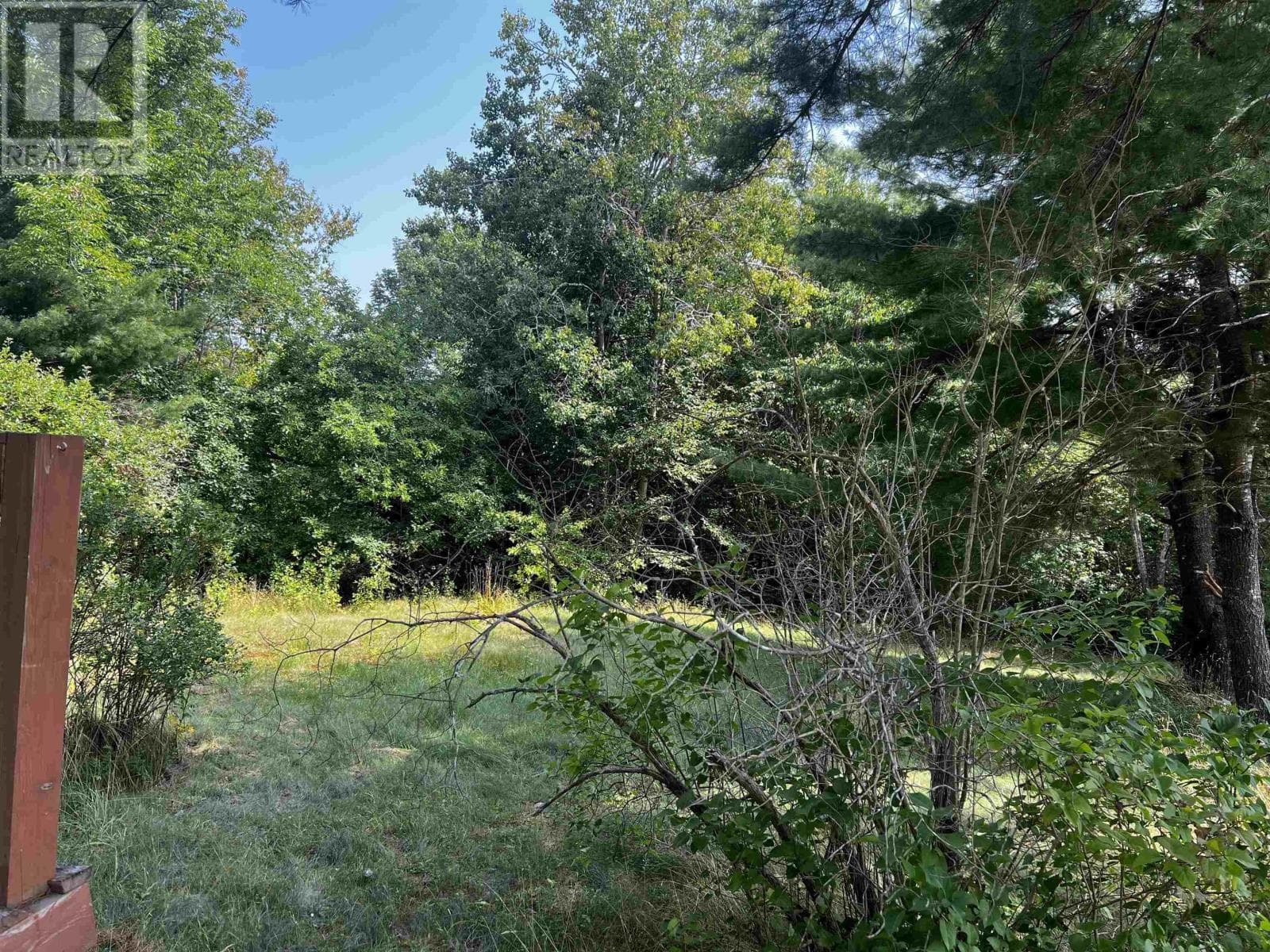 35 shine Drive photo 4