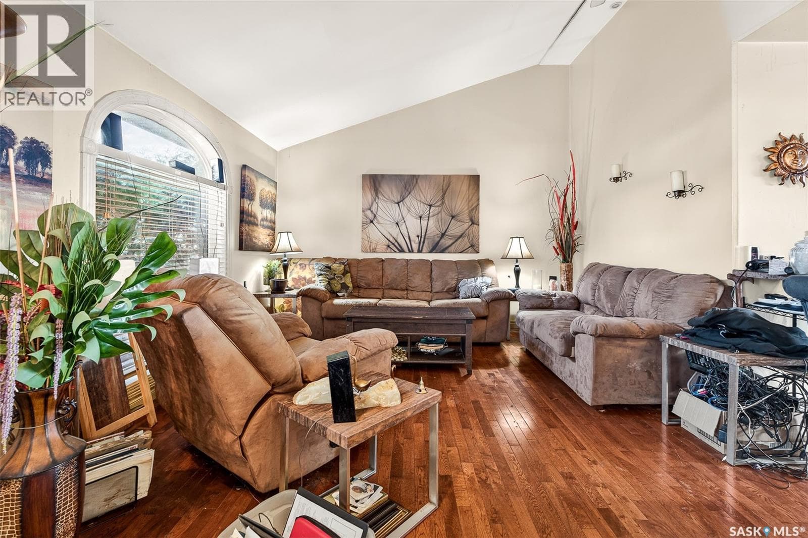 1317 Hochelaga STREET W photo 3