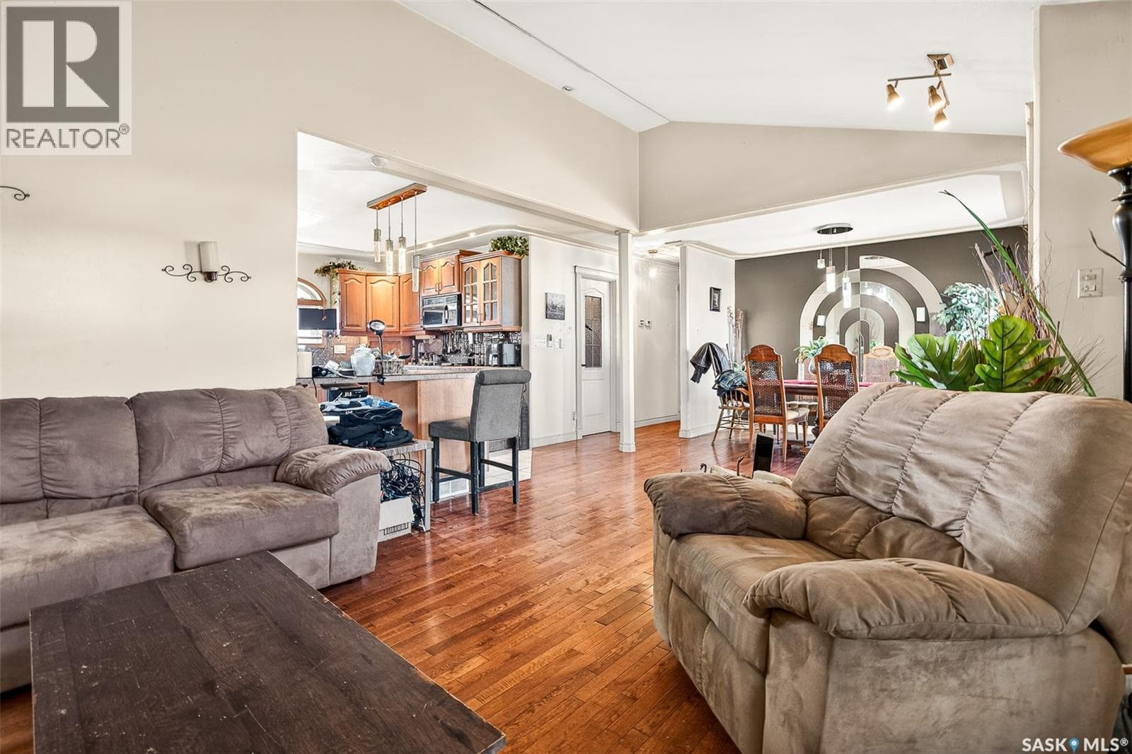 1317 Hochelaga STREET W photo 5