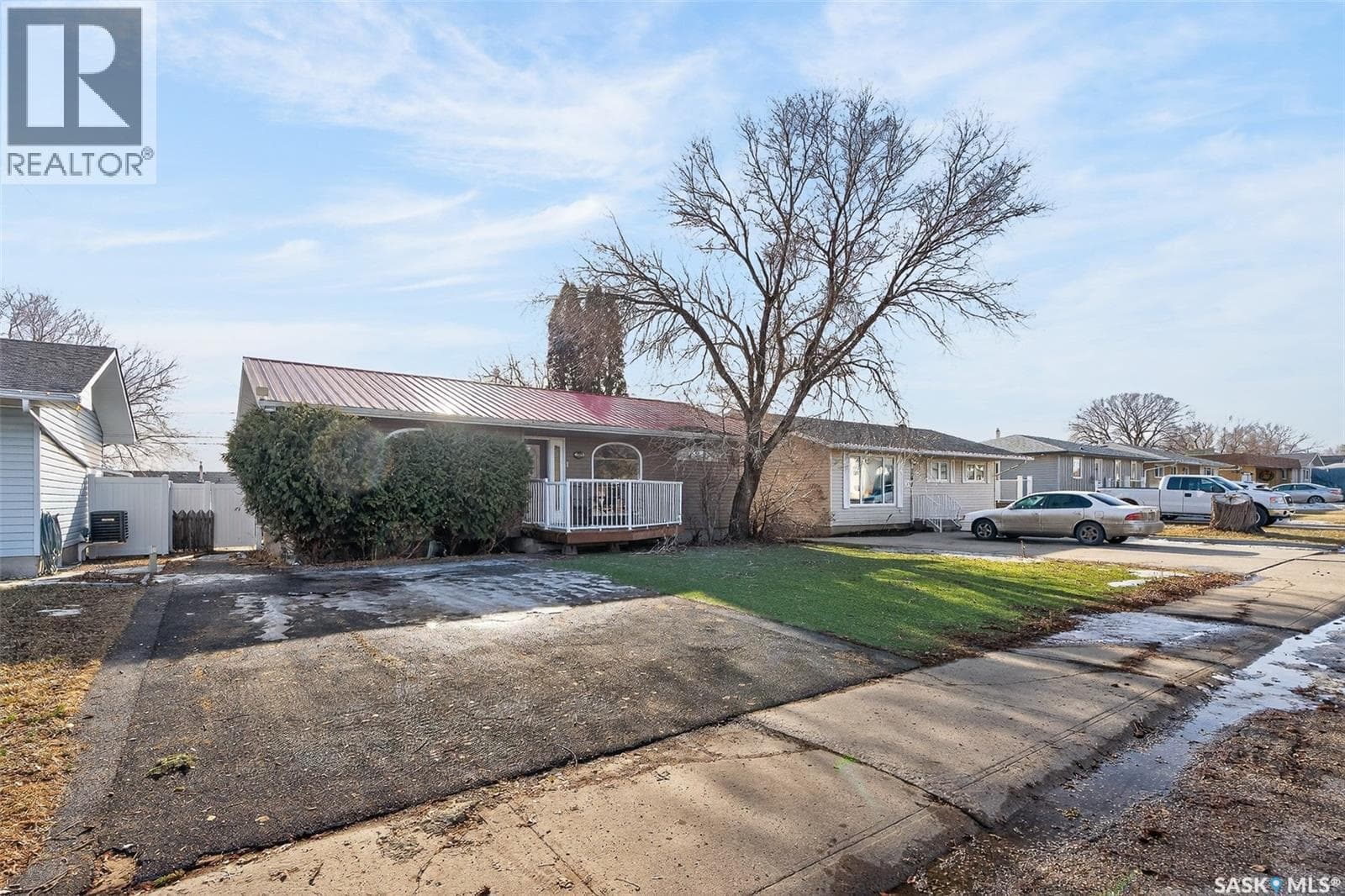 1317 Hochelaga STREET W photo 2