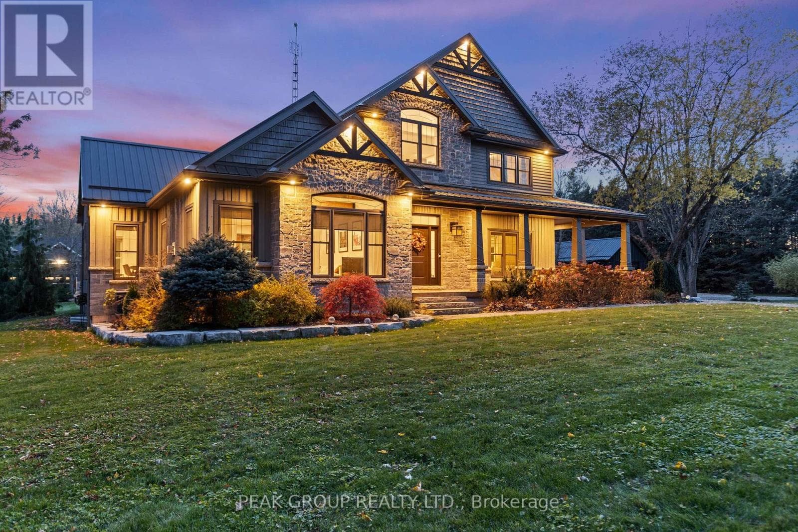662 FOSS ROAD photo 3
