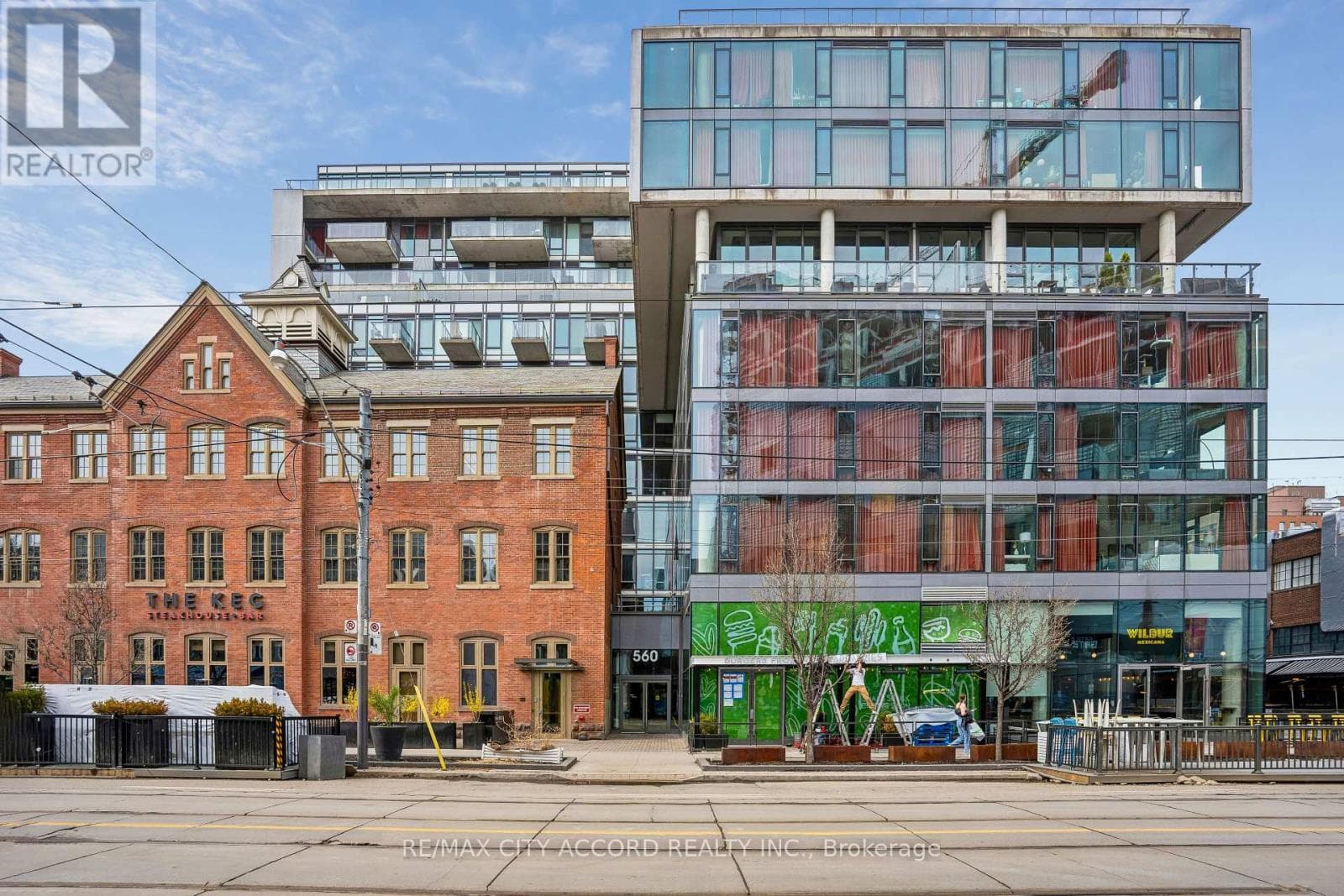 718 - 560 KING STREET W photo 2
