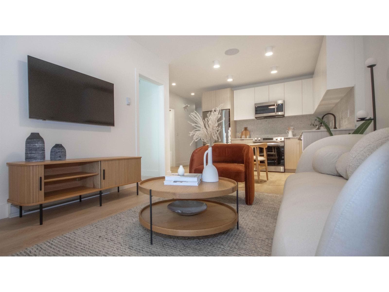 309 13455 94A AVENUE photo 2