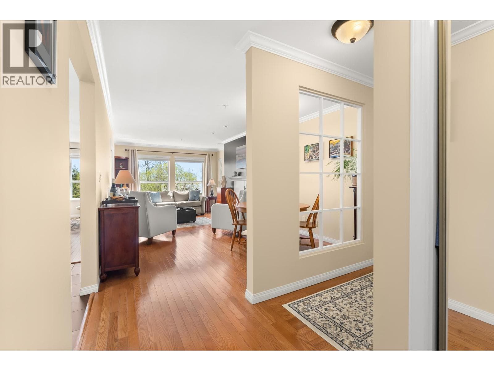 225 12931 RAILWAY AVENUE photo 2