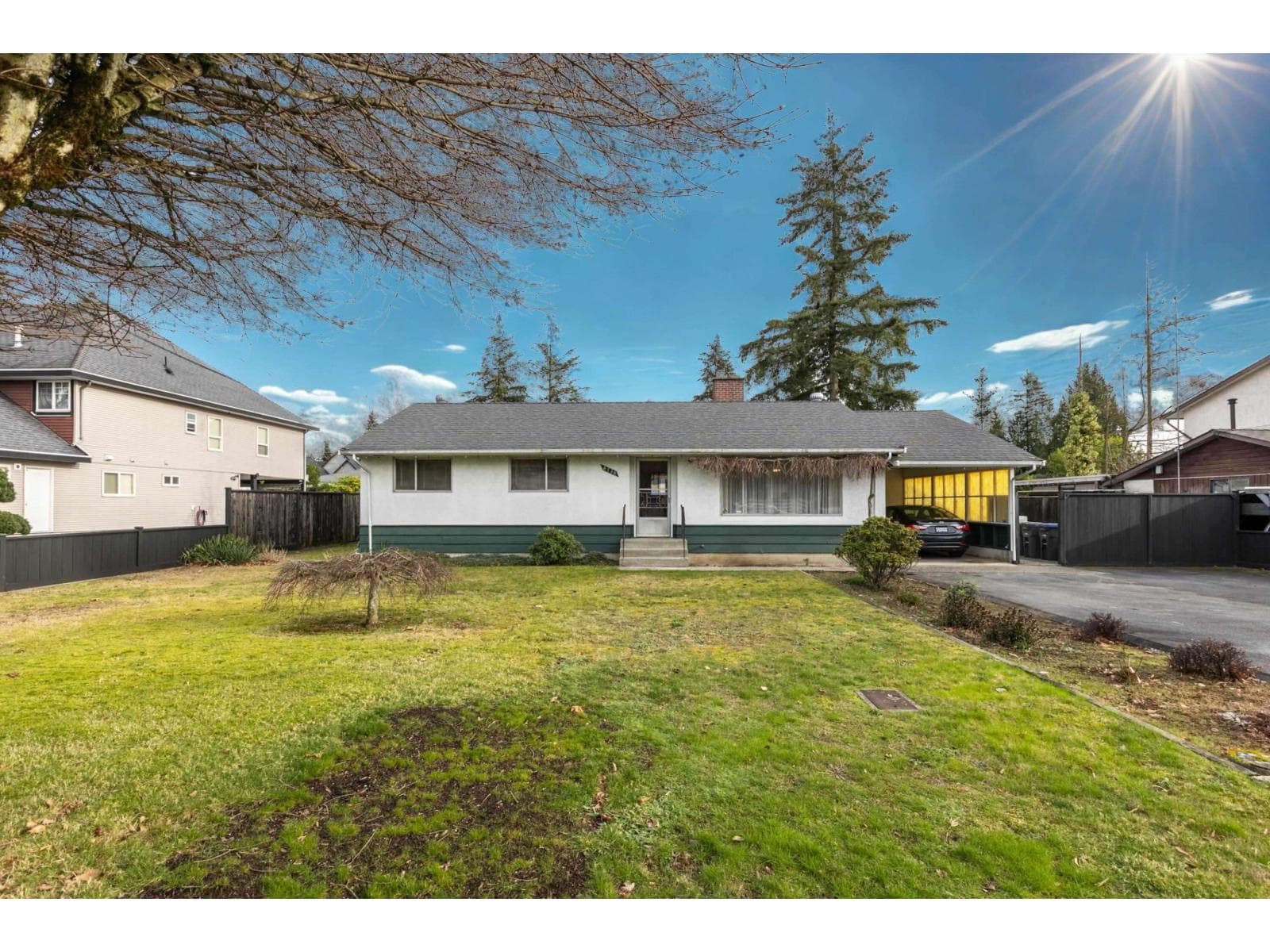 8736 154 STREET photo 2