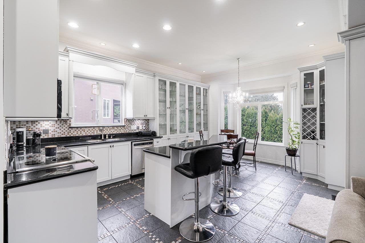 14867 76A AVENUE photo 4