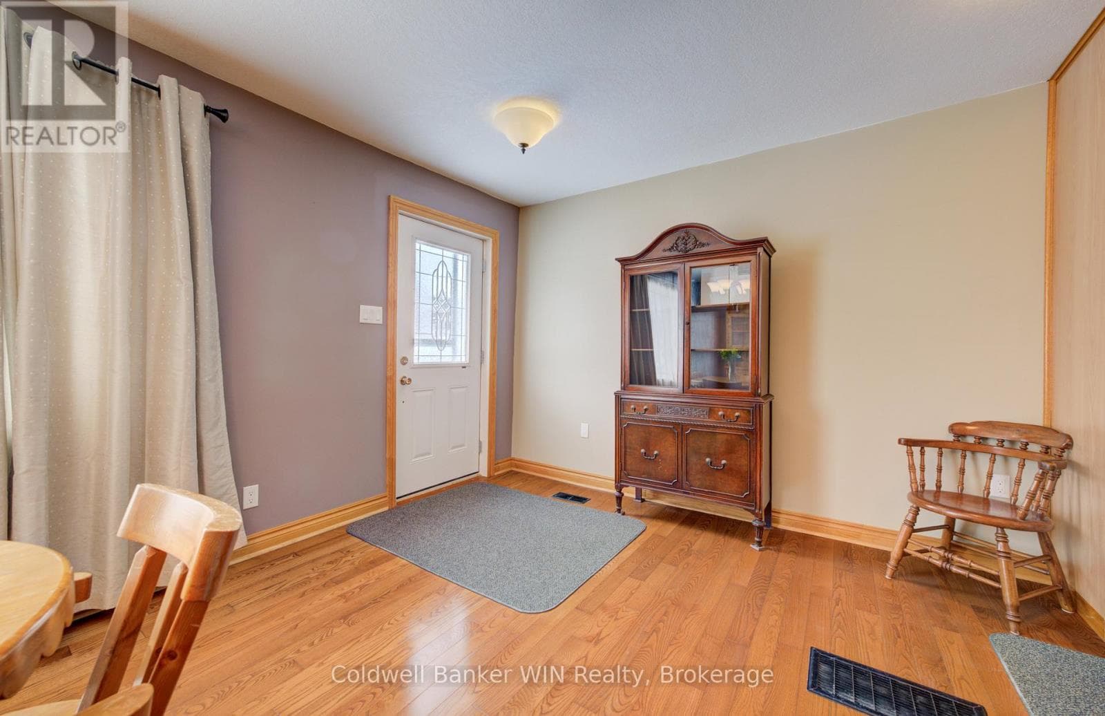 110 MILLER STREET photo 4