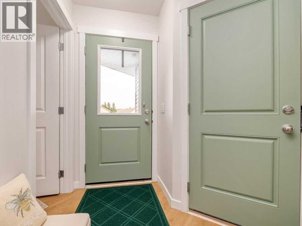 318 Whispering Way photo 5
