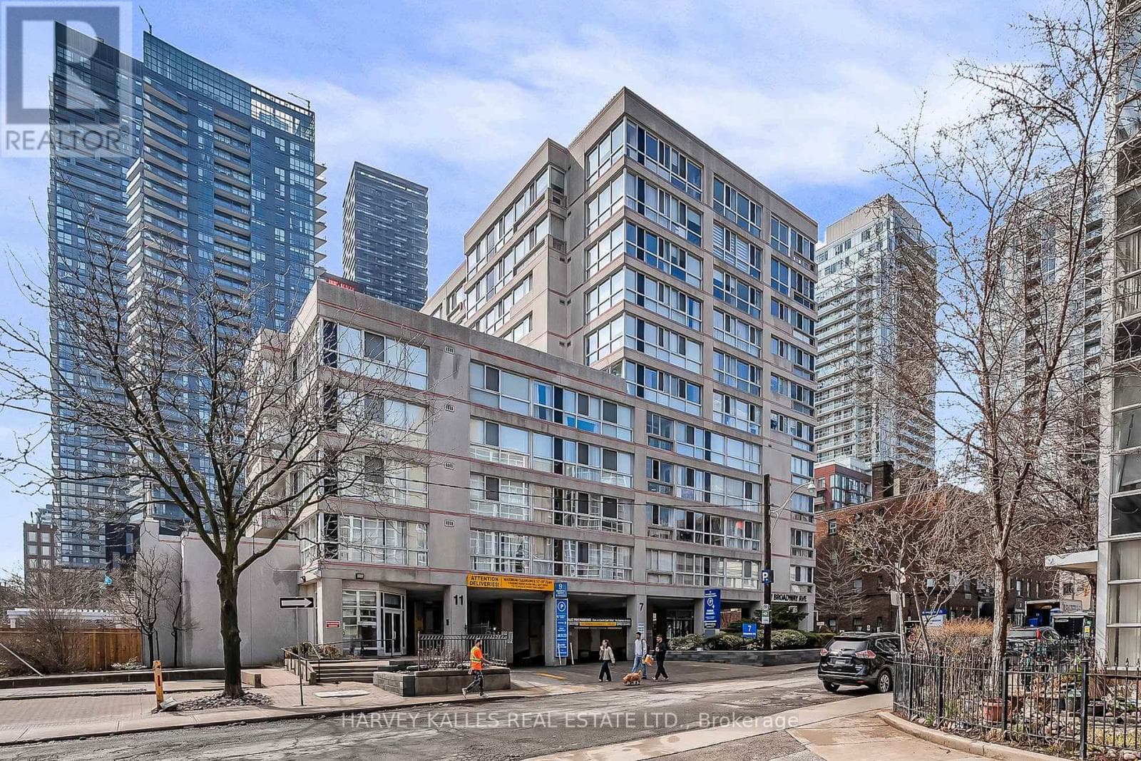 1 bed 1 bath single family at 609 - 7 BROADWAY AVENUE — $415,500