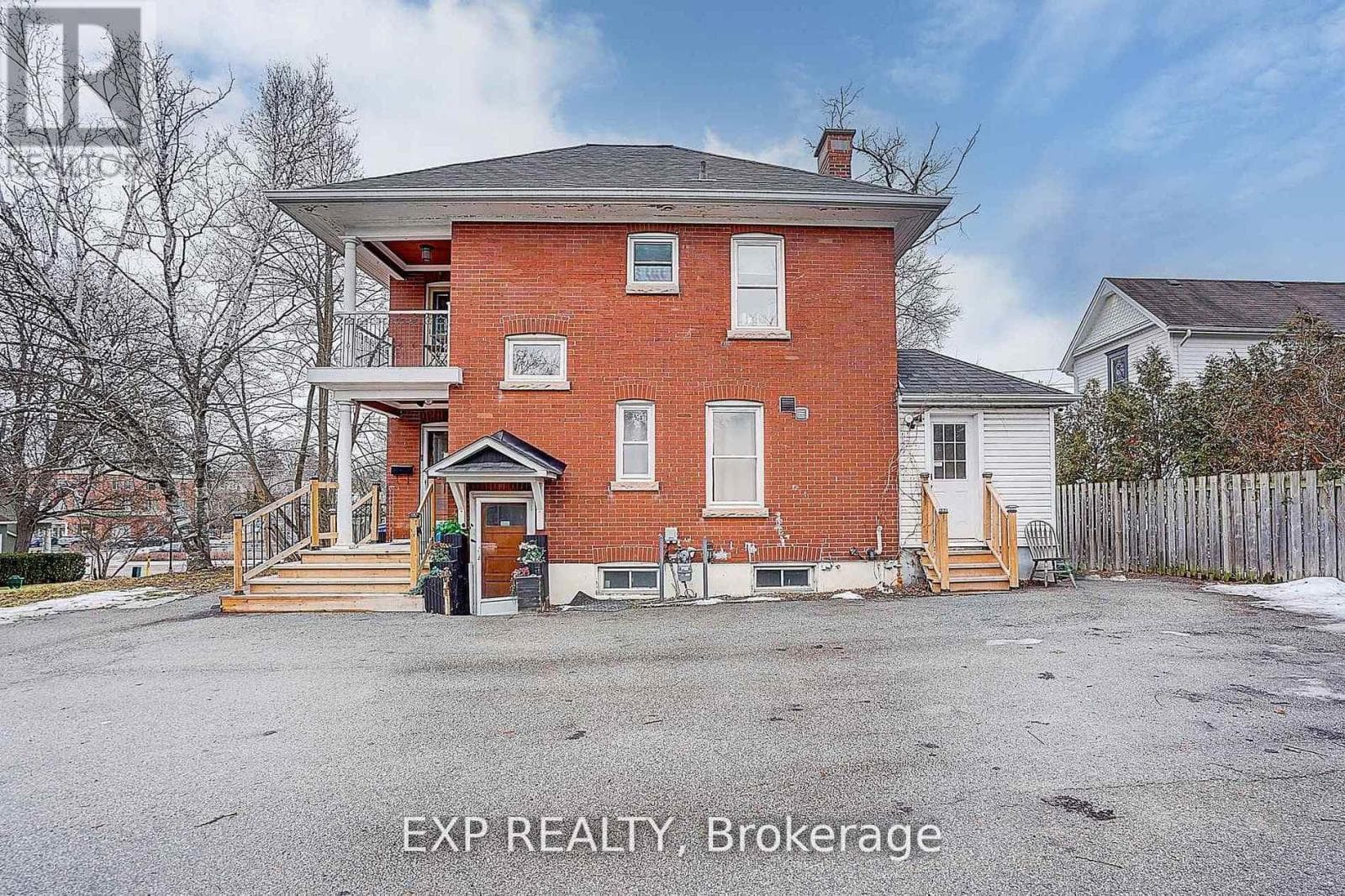 12 VINCENT STREET photo 2