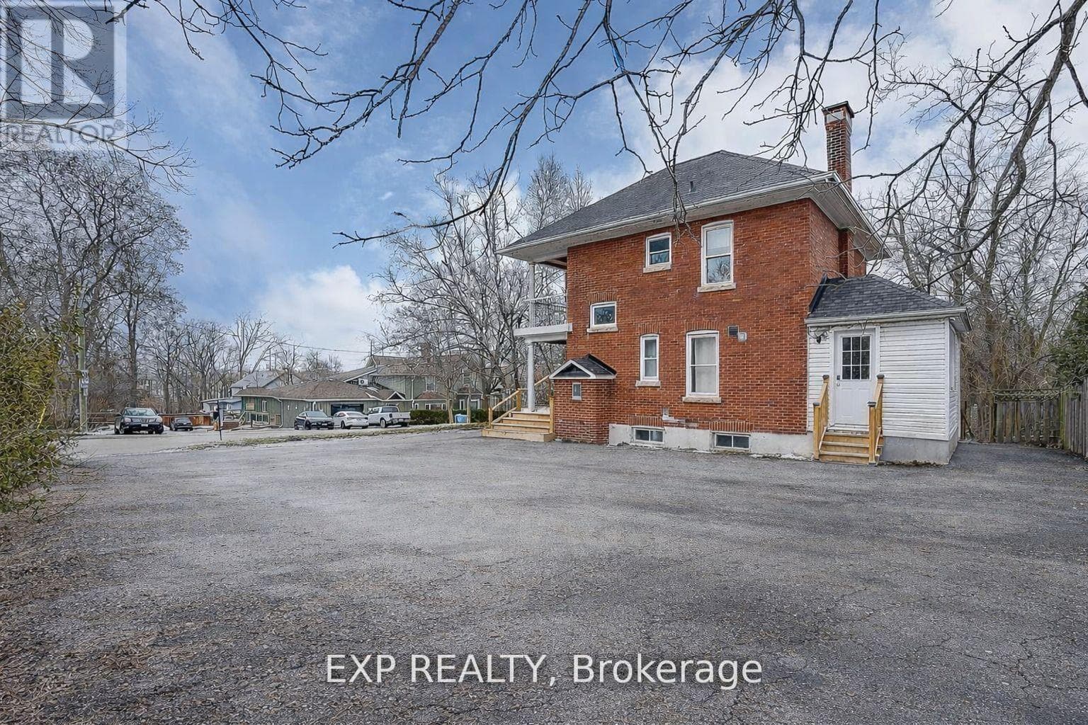 12 VINCENT STREET photo 4
