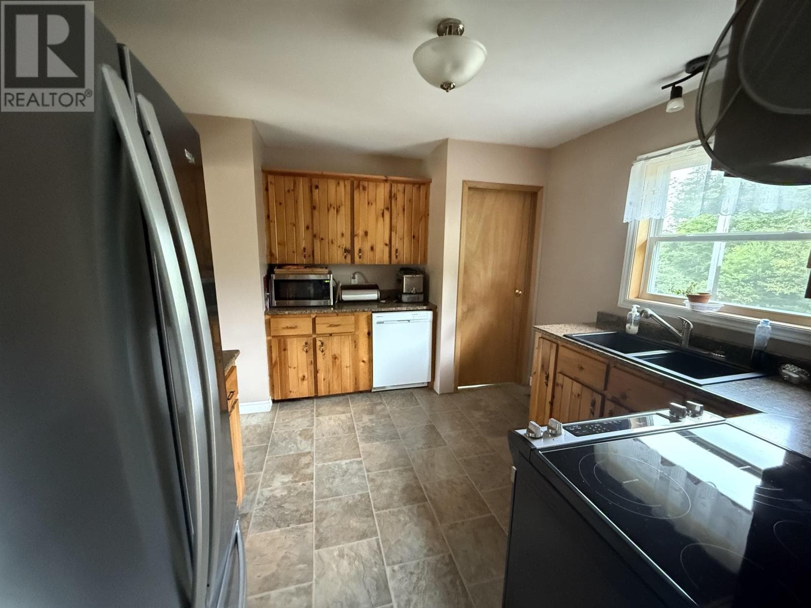 6536 Highway 224 photo 4