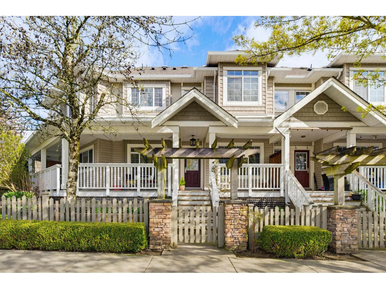 3 bed 3 bath single family at 65 6852 193 STREET — $829,000