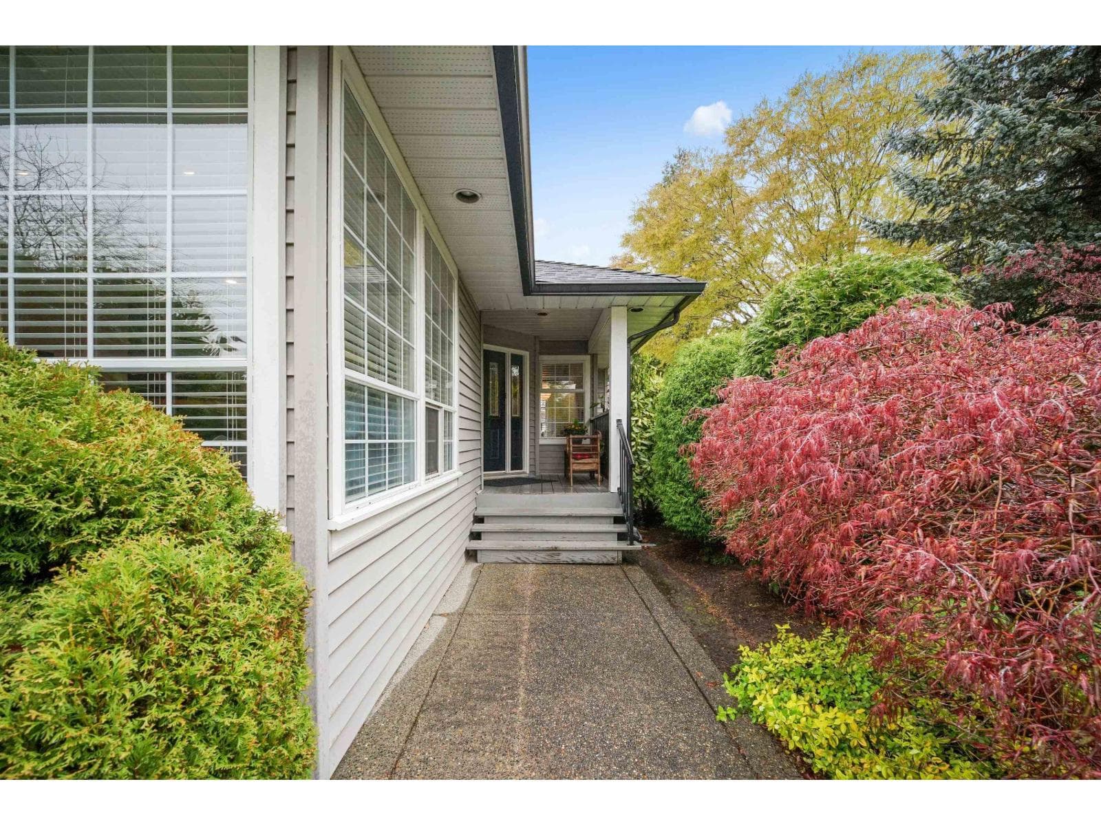 18897 62A AVENUE photo 3