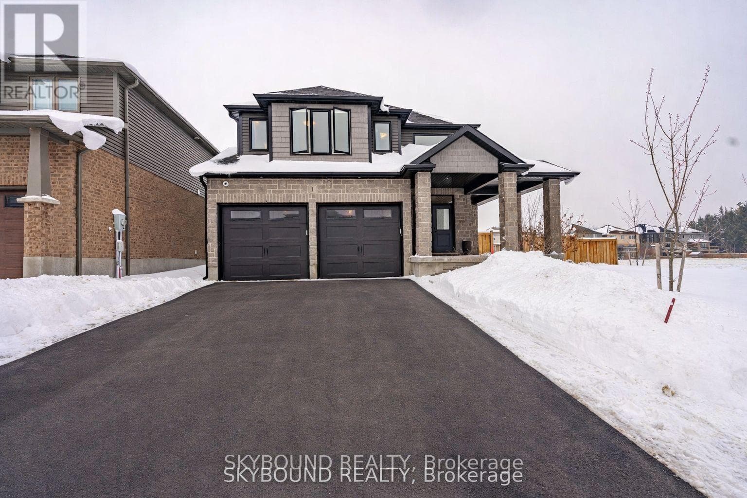 4 bed 3 bath single family at 1 TINDALL CRESCENT — $919,990