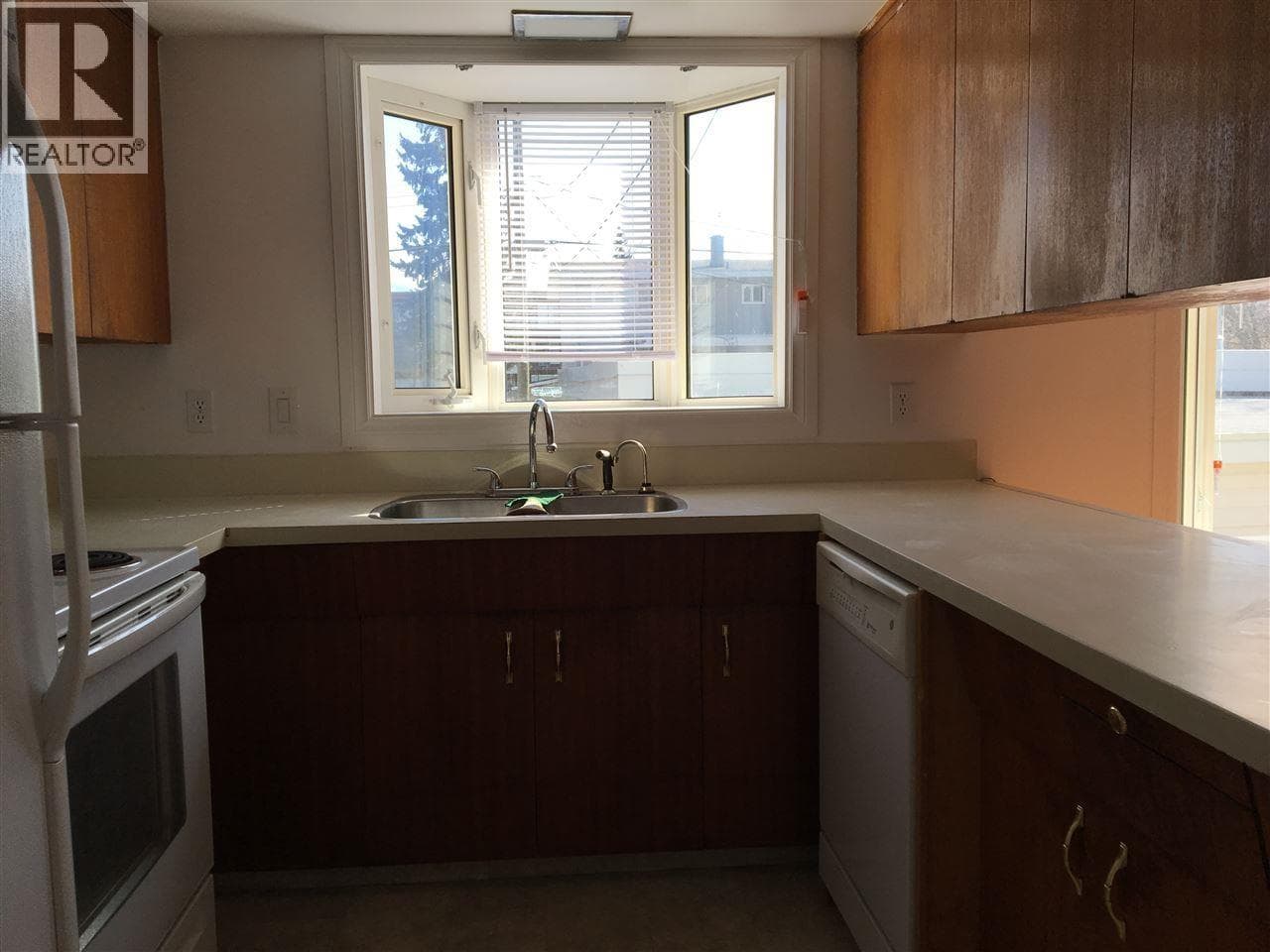 1830 TAMARACK STREET photo 4