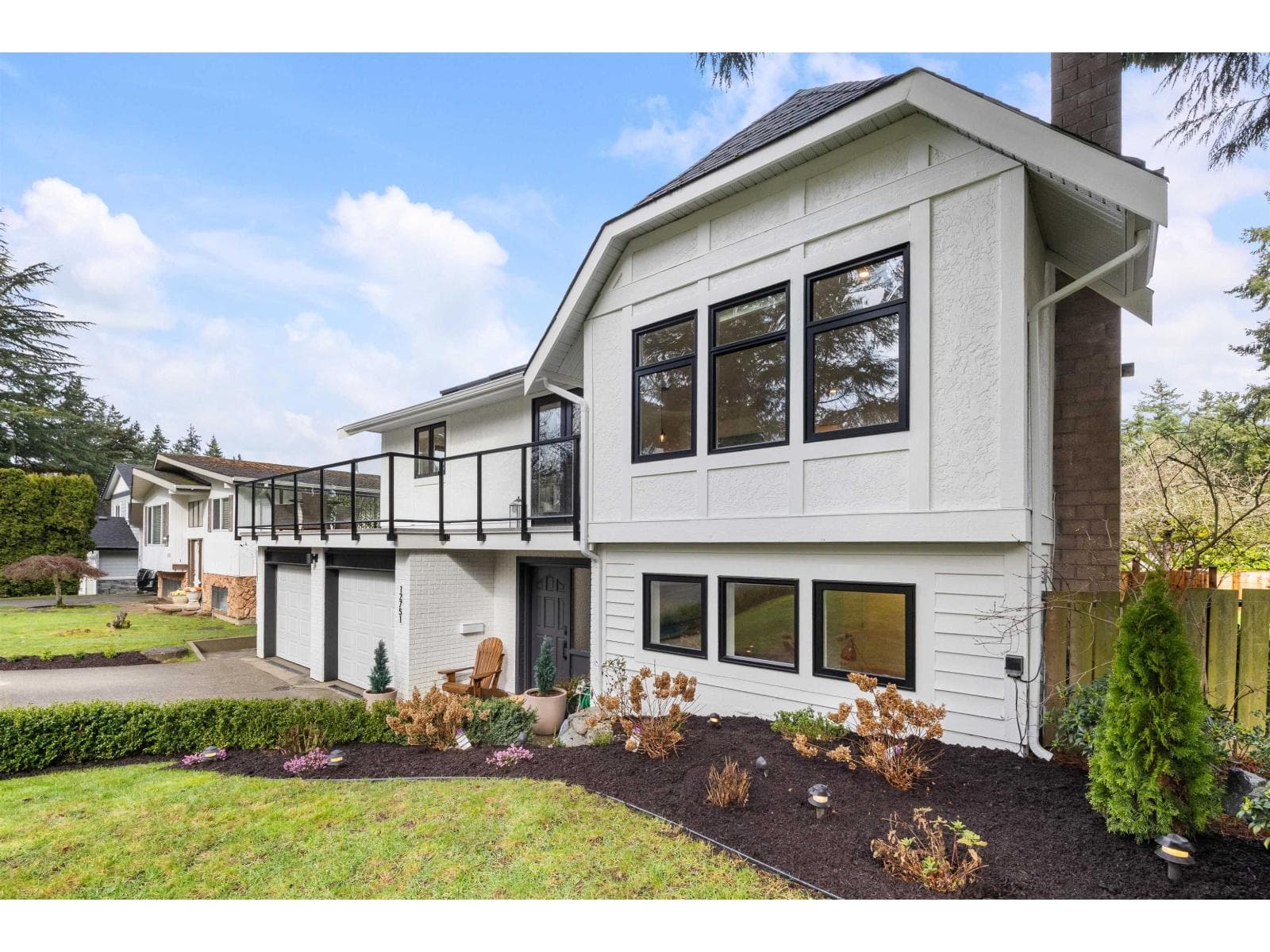 12751 27A AVENUE photo 2