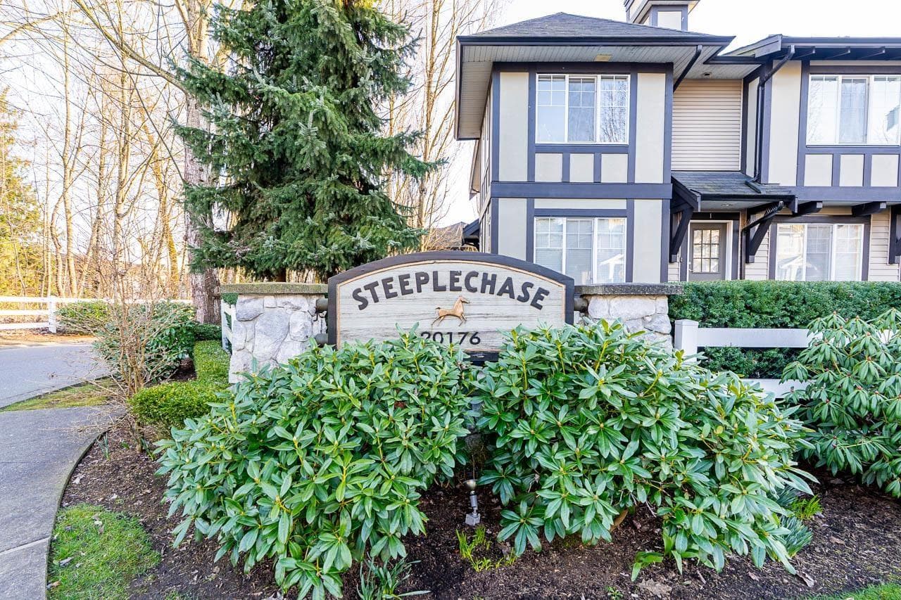 2 bed 2 bath single family at 53 20176 68 AVENUE — $699,000