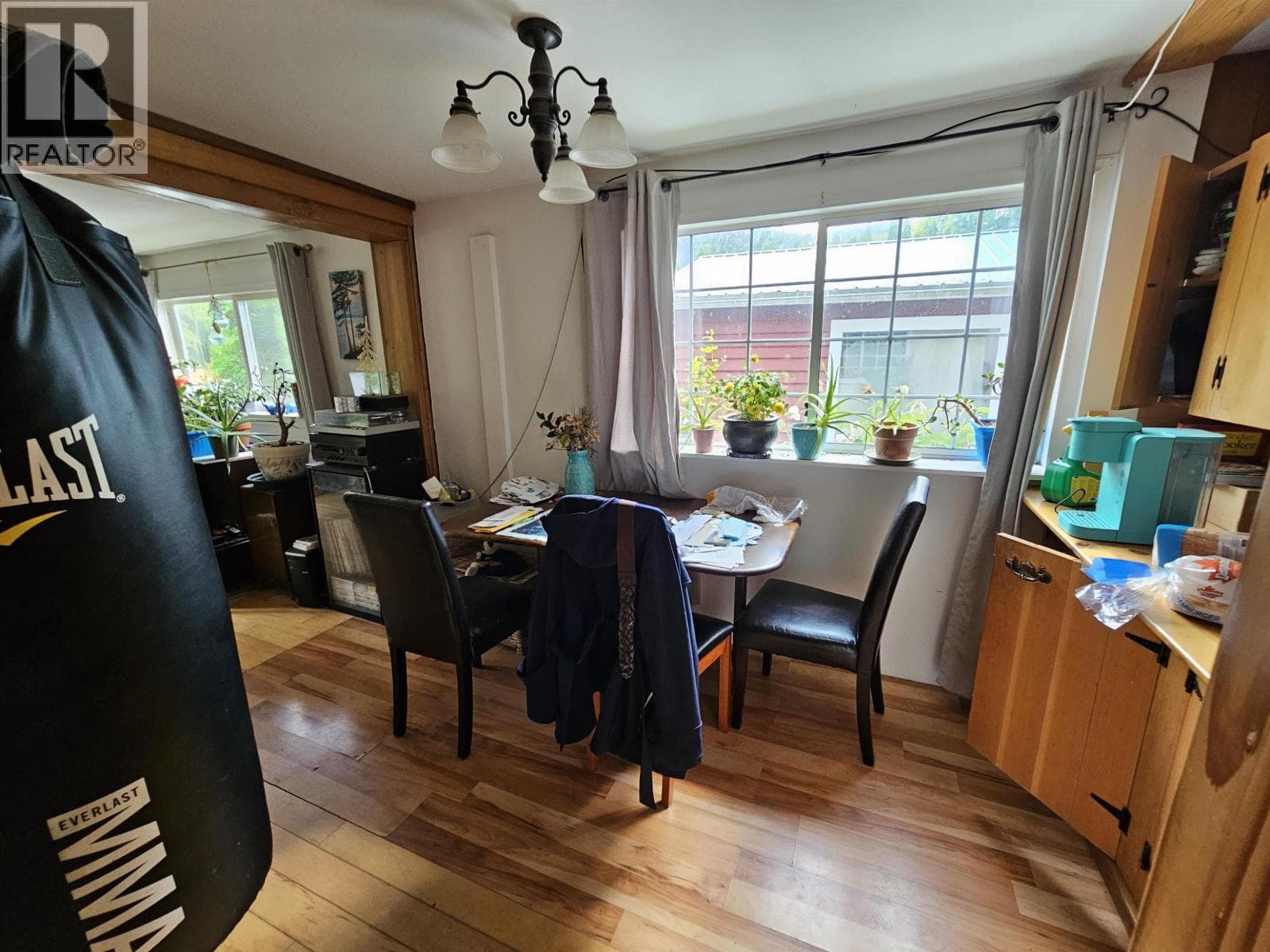 6 BRACKEN PARKWAY photo 4