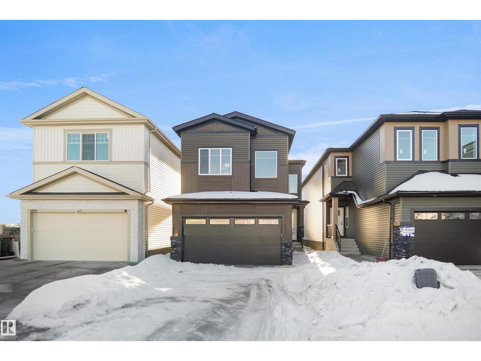 6807 169 AV NW photo 2