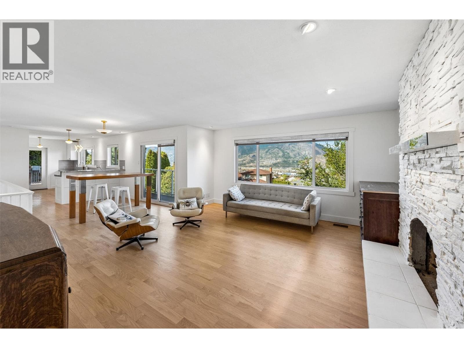 162 DARTMOUTH Place photo 2