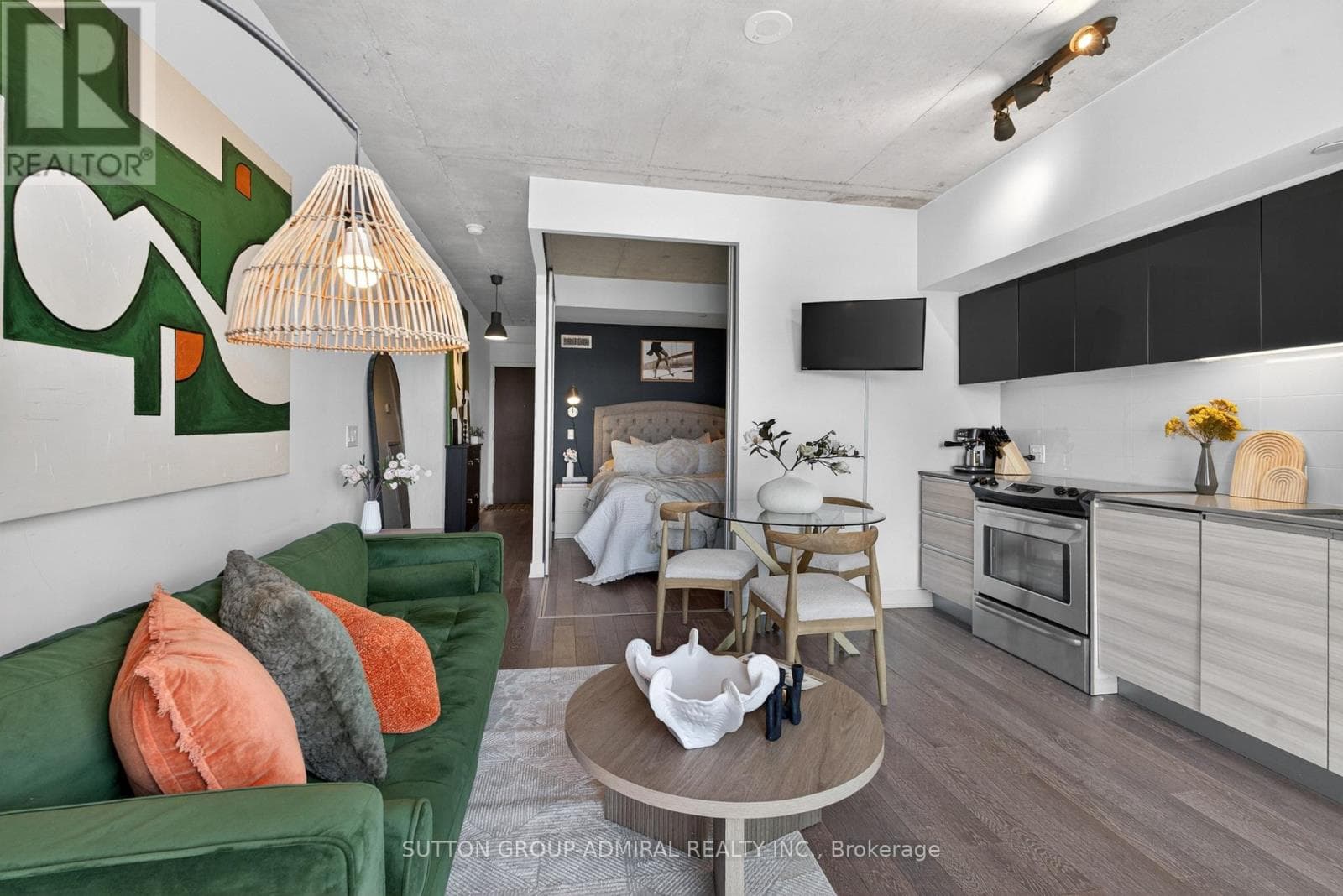 725 - 1190 DUNDAS STREET E photo 4