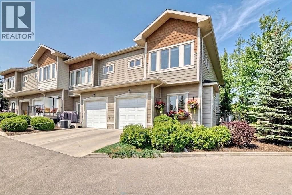 3 bed 4 bath single family at 12 Cougar Ridge Landing SW — $619,000