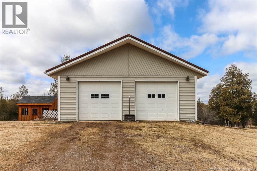 720 Goshen Road photo 3