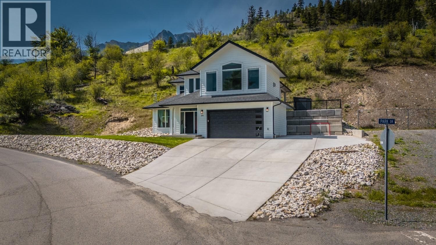 4 bed 3 bath single family at 293 PARK Drive — $845,000