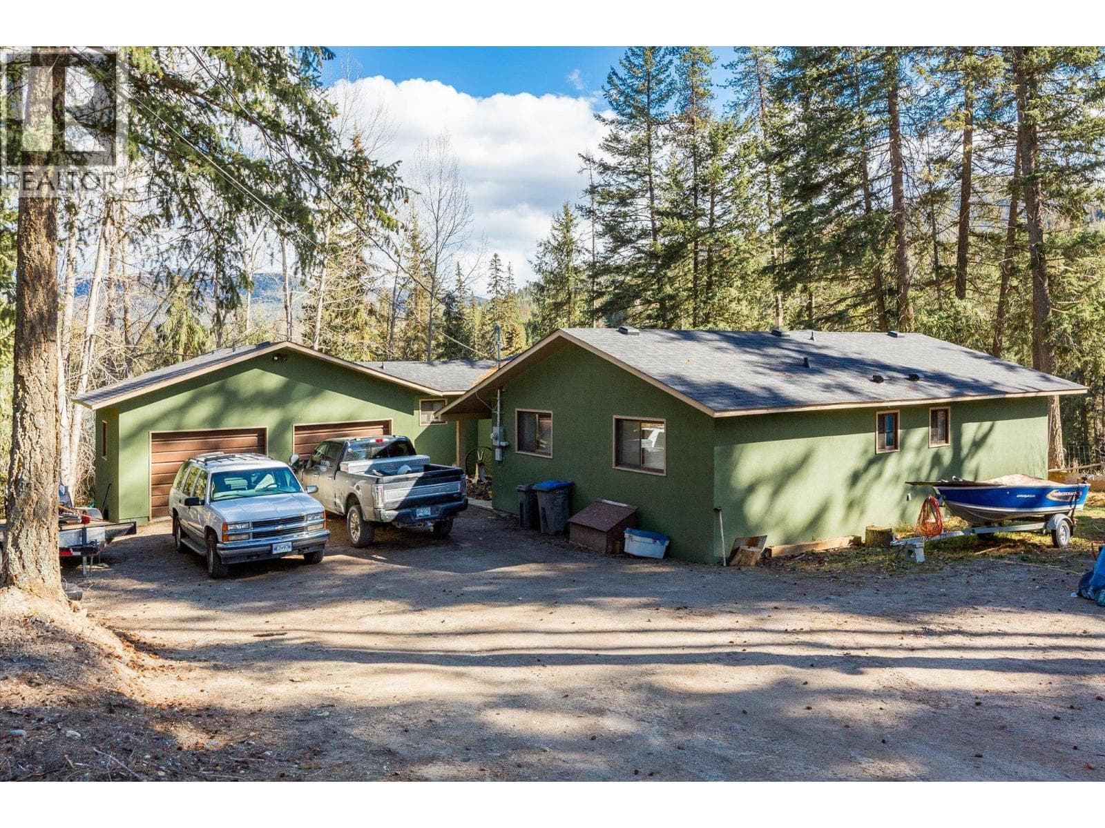 4 bed 3 bath single family at 10623 Highway 33 East Highway — $700,000