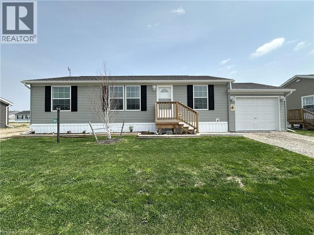 2 bed 2 bath single family at 14 COPPER BEECH Drive — $300,000