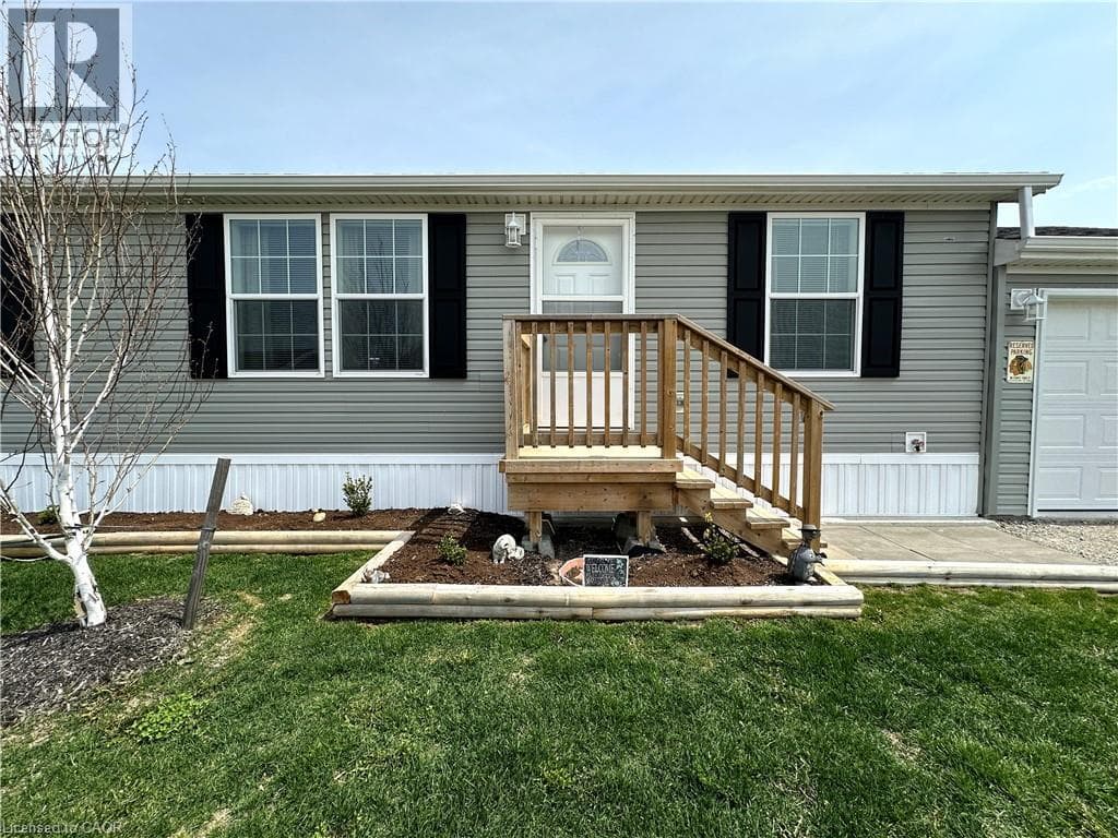 14 COPPER BEECH Drive photo 5