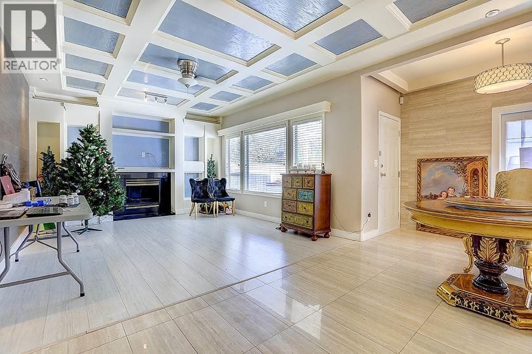 5508 CORNWALL DRIVE photo 2