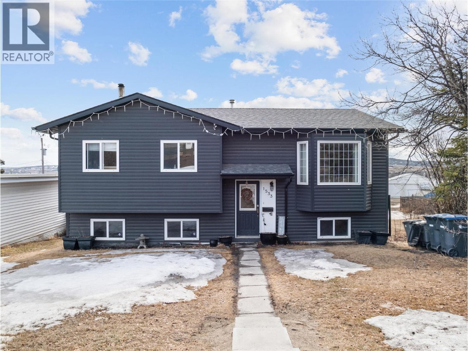 5 bed 2 bath single family at 1533 96 Avenue — $405,000