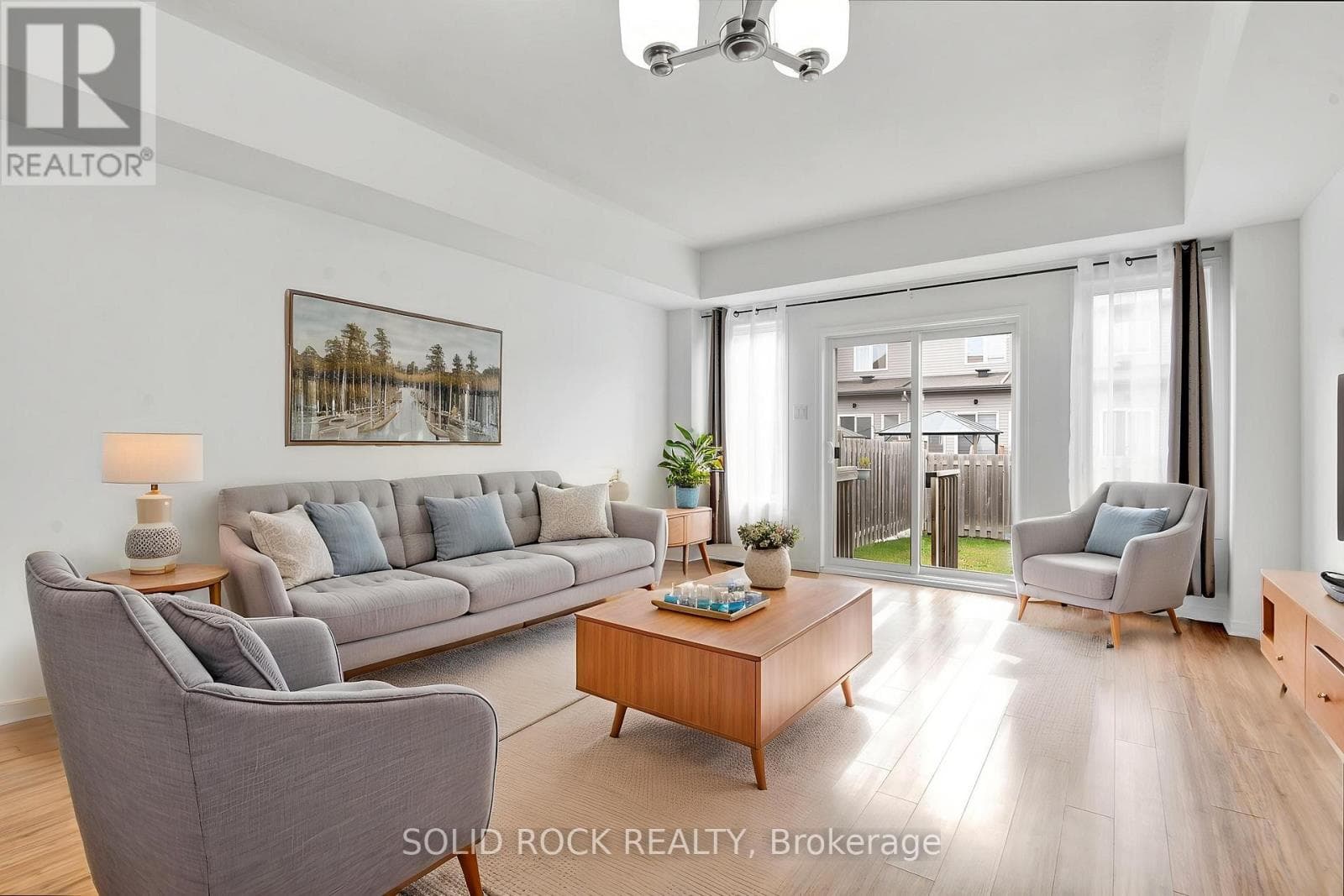40 GORDON FERGUSON PLACE photo 4