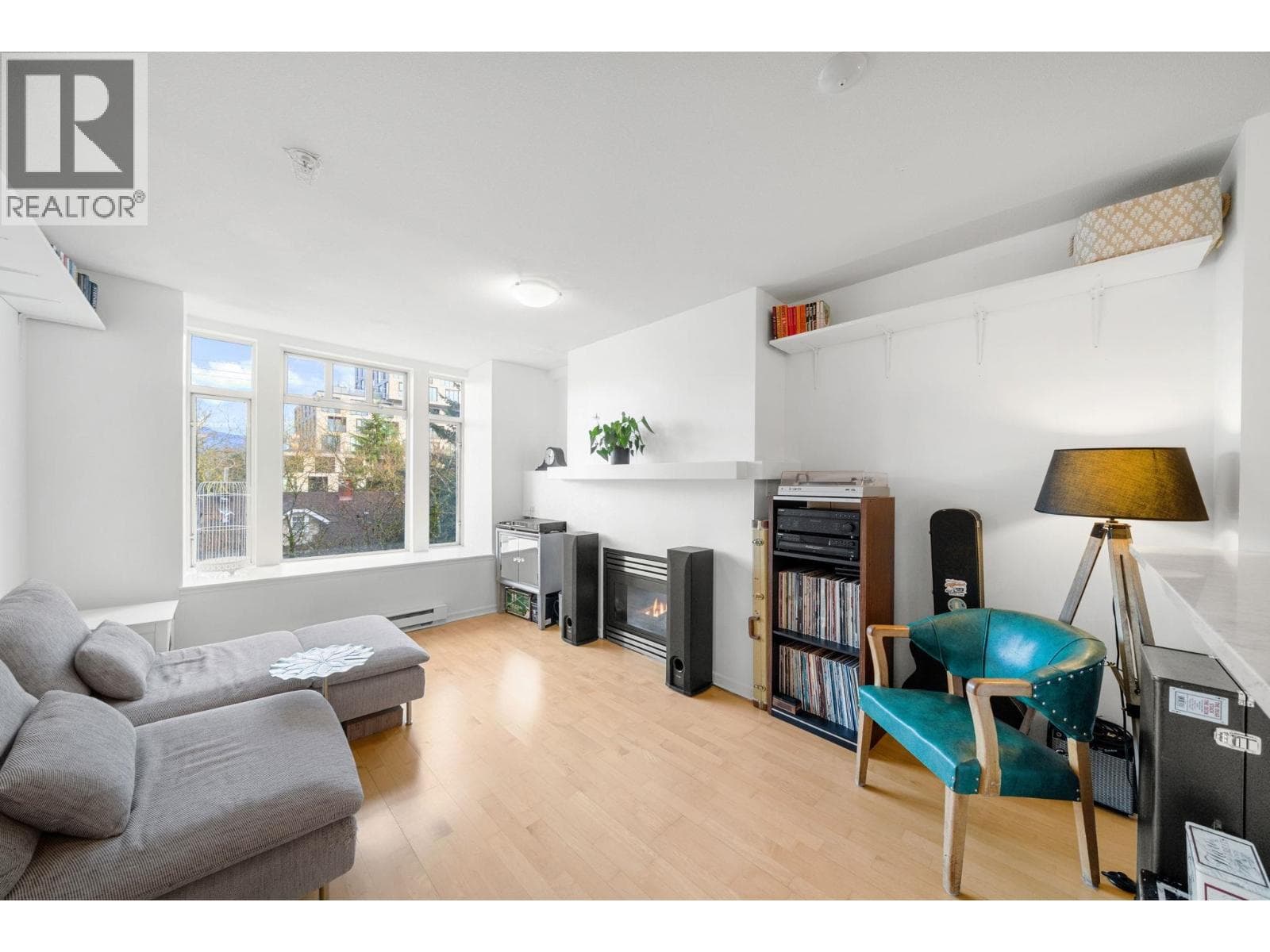1 bed 1 bath single family at 301 3727 W 10 AVENUE — $729,900