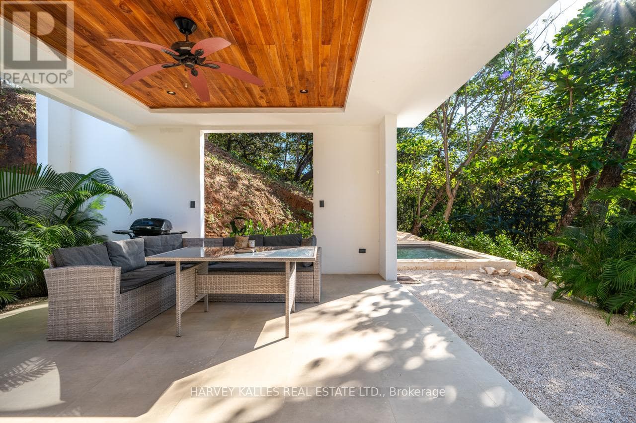 1 PUERTO VIEJO CONDOMINIO LOMAS DE CONCHAL, CASA 37 photo 5