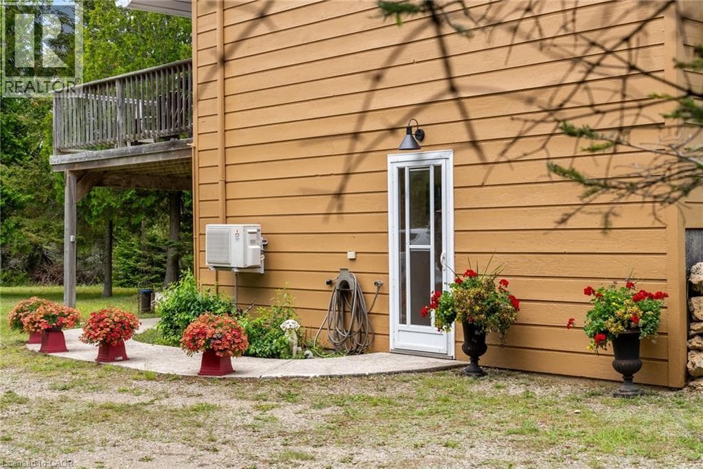 1020 DORCAS BAY Road photo 5