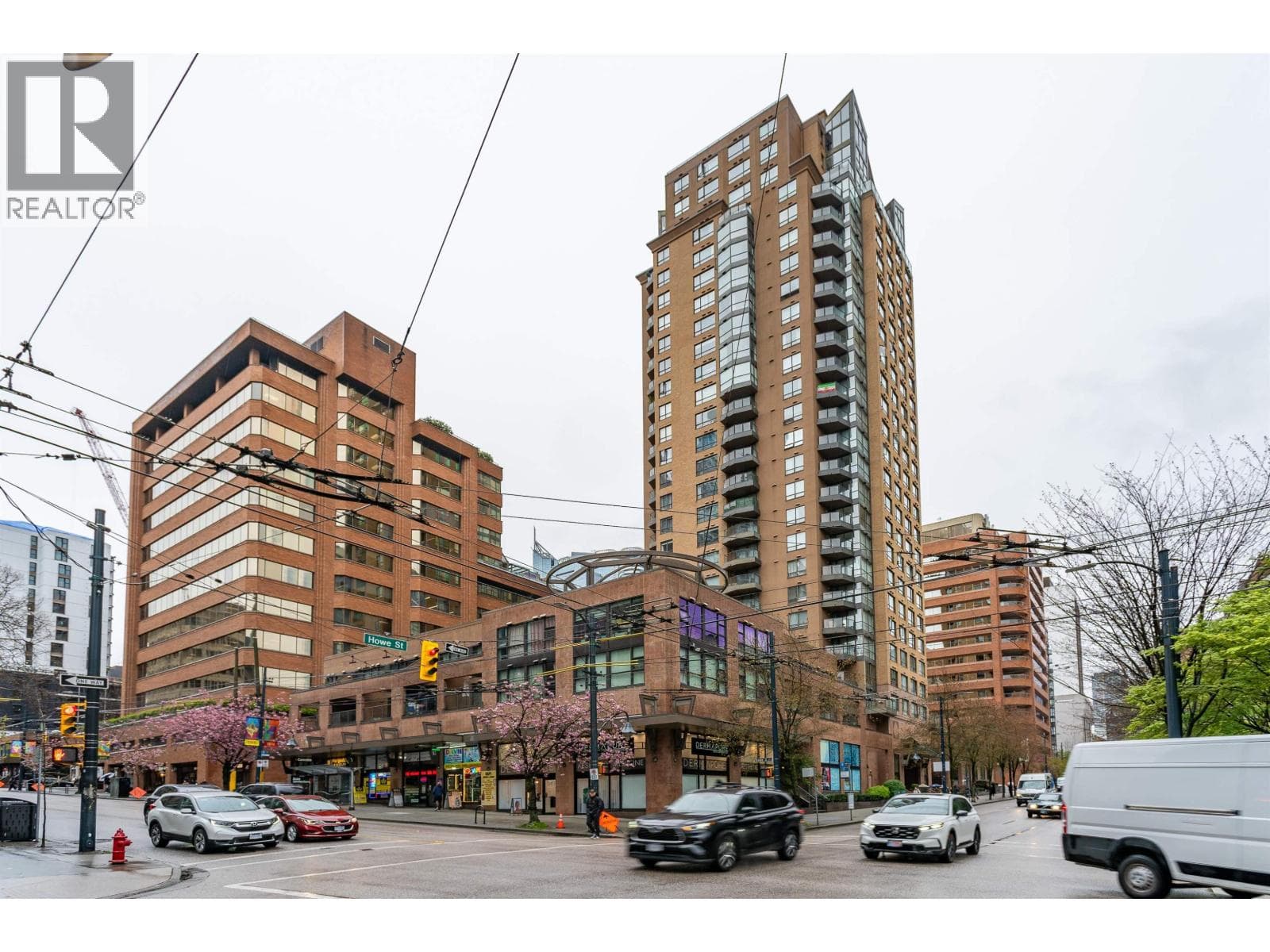 1 bed 1 bath single family at 1003 1189 HOWE STREET — $540,000