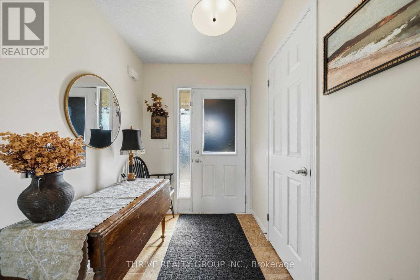 2 - 582 HYDE PARK ROAD photo 2